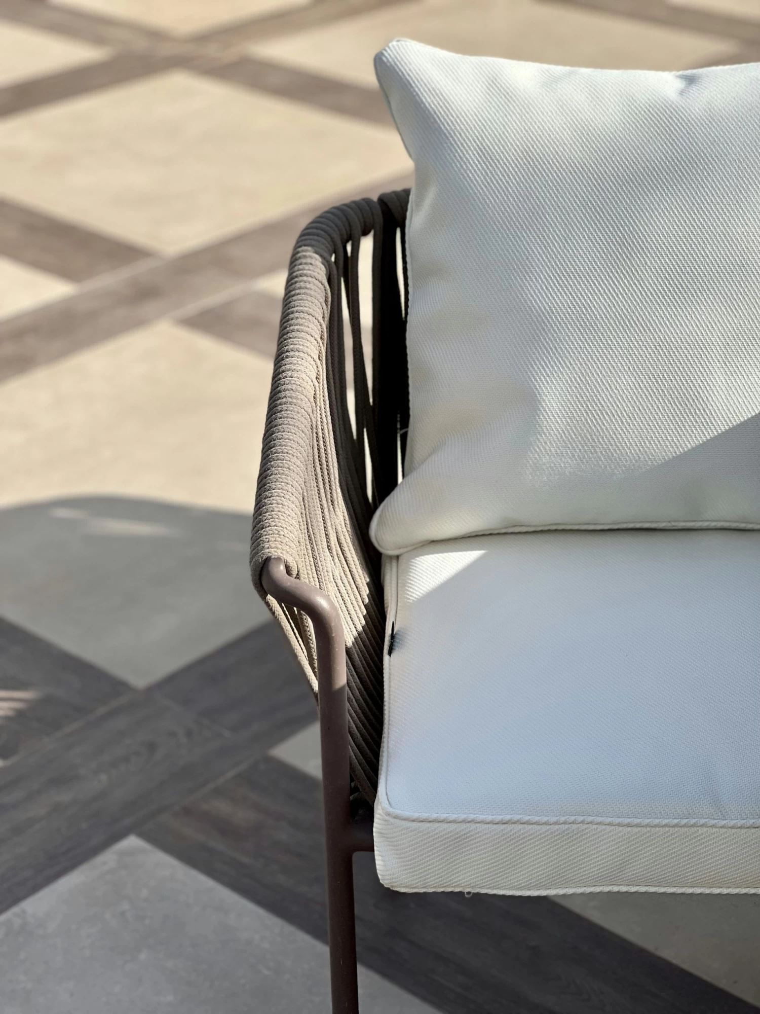 Plain Cushion 45x45 Cm, White 5 Plain Cushion 45x45 Cm, White - Image 3