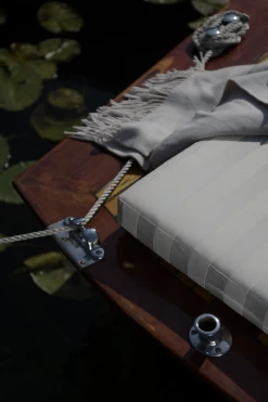 Wide Stripe Boat Cushion 40x45 Cm, White -Sunny Garden Shop diyti wide stripe boat cushion 40x45 cm 18