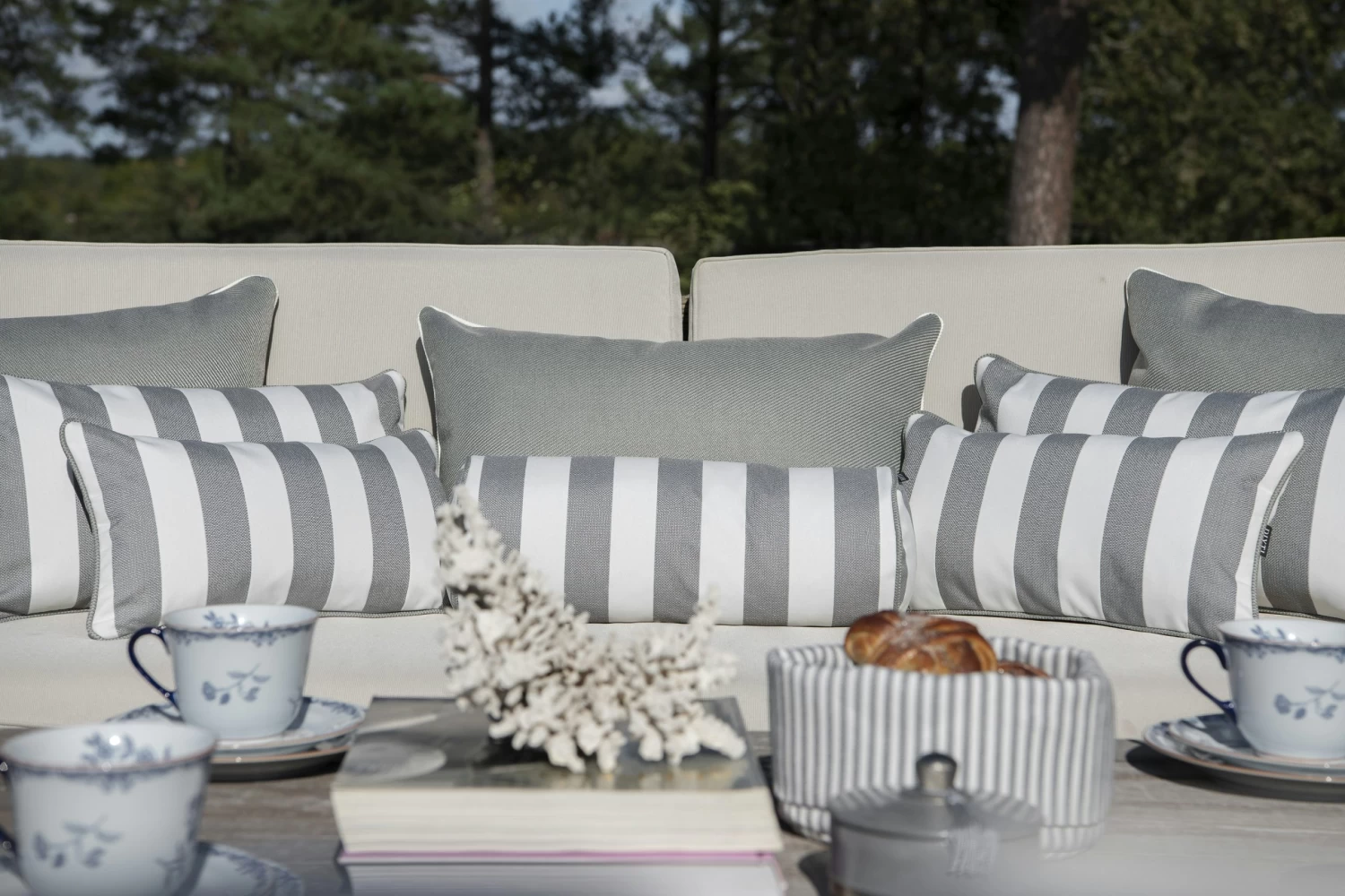 Wide Stripe Cushion 25x45 Cm, Grey 6 Wide Stripe Cushion 25x45 Cm, Grey - Image 4