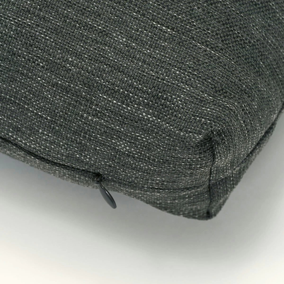 House Doctor Fine Cushion Water Repellent Army Green, 45x45 Cm 7 House Doctor Fine Cushion Water Repellent Army Green, 45x45 Cm - Image 5