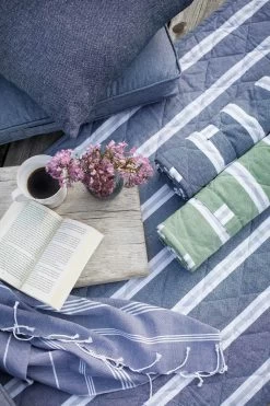 Svea Beach Mattress With Pillow 70x170 Cm, Marin -Sunny Garden Shop recycled by wille beachmadrass svea 70x170 cm gron vit 8