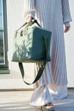 Sagaform City Cooler Bag 20 L, Green -Sunny Garden Shop sagaform city cooler bag 20 l green 2